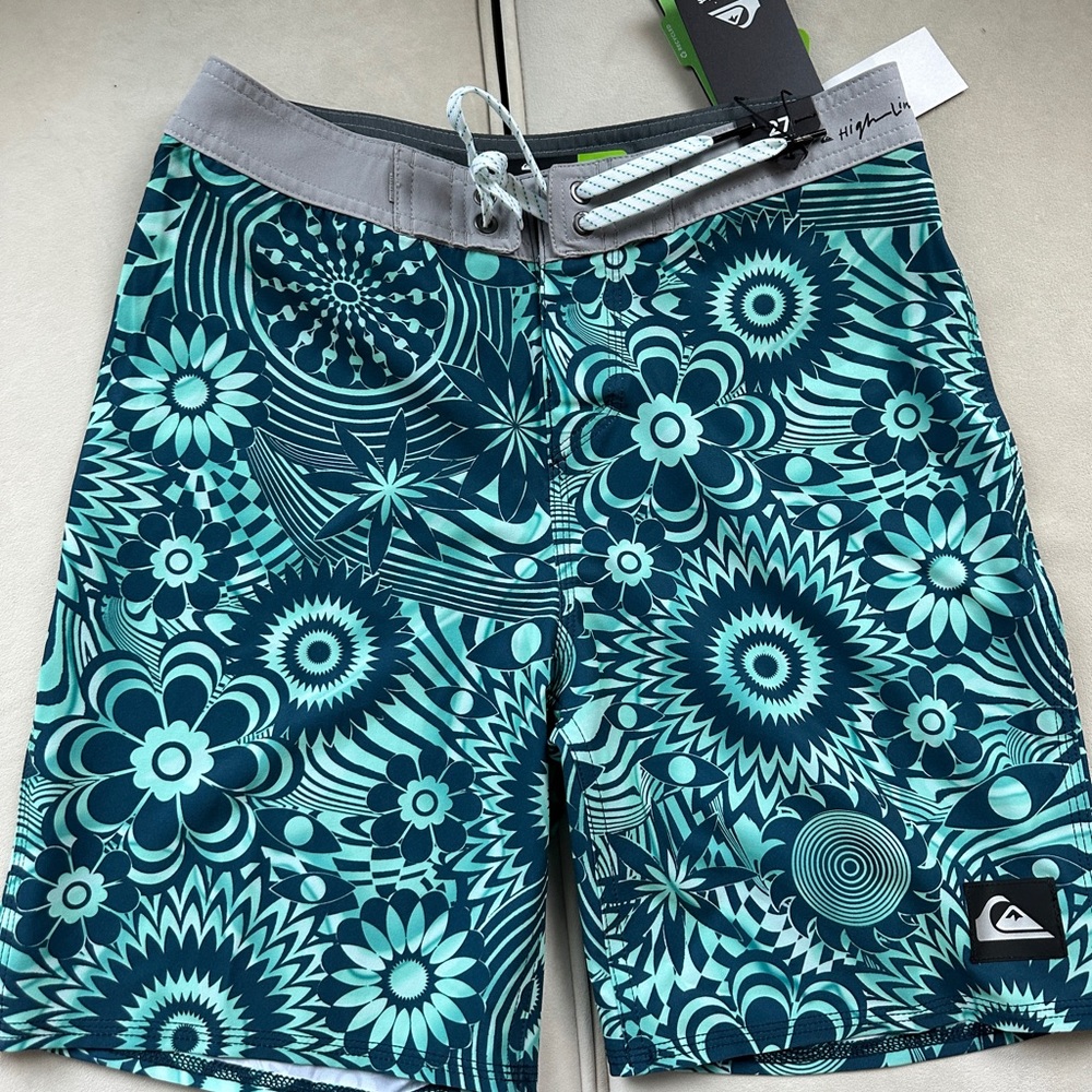 Boys Quiksilver swim trunks - size 27